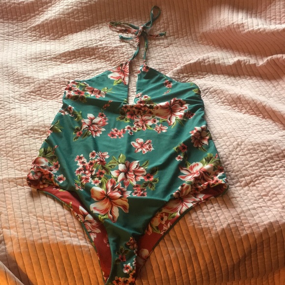 🌴Beach Riot one piece🌴 - Picture 3 of 7